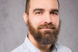 Do odpovědí asistenta chceme dávat reklamy, říká šéf AI sekce v Seznamu
